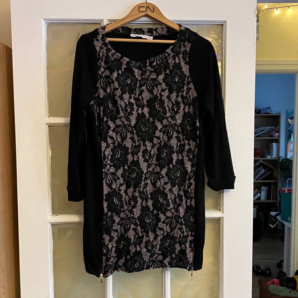 Black and Pink Maternity Tunic with Lace and a zipper on each side